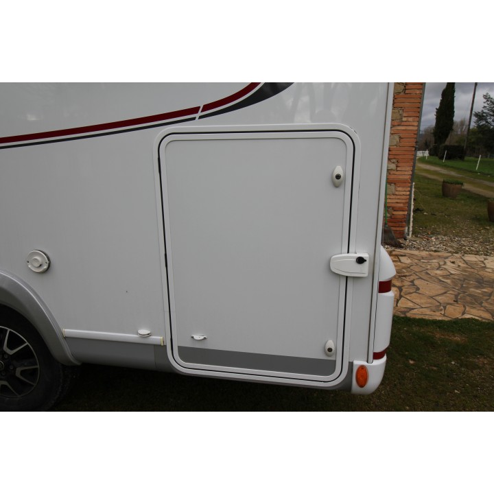 Camping-car profilé LMC Breezer V643G