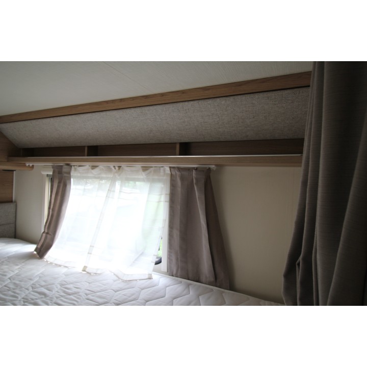 Camping-car profilé LMC Breezer V643G