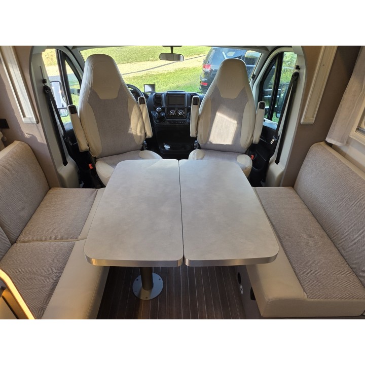 Etrusco T7400SBC 7.40m TV ant sat store + options état neuf garantie 12 mois