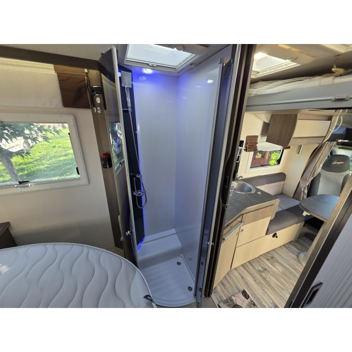 Challenger 308 boîte auto 170 cv 7.09m garantie 12 mois